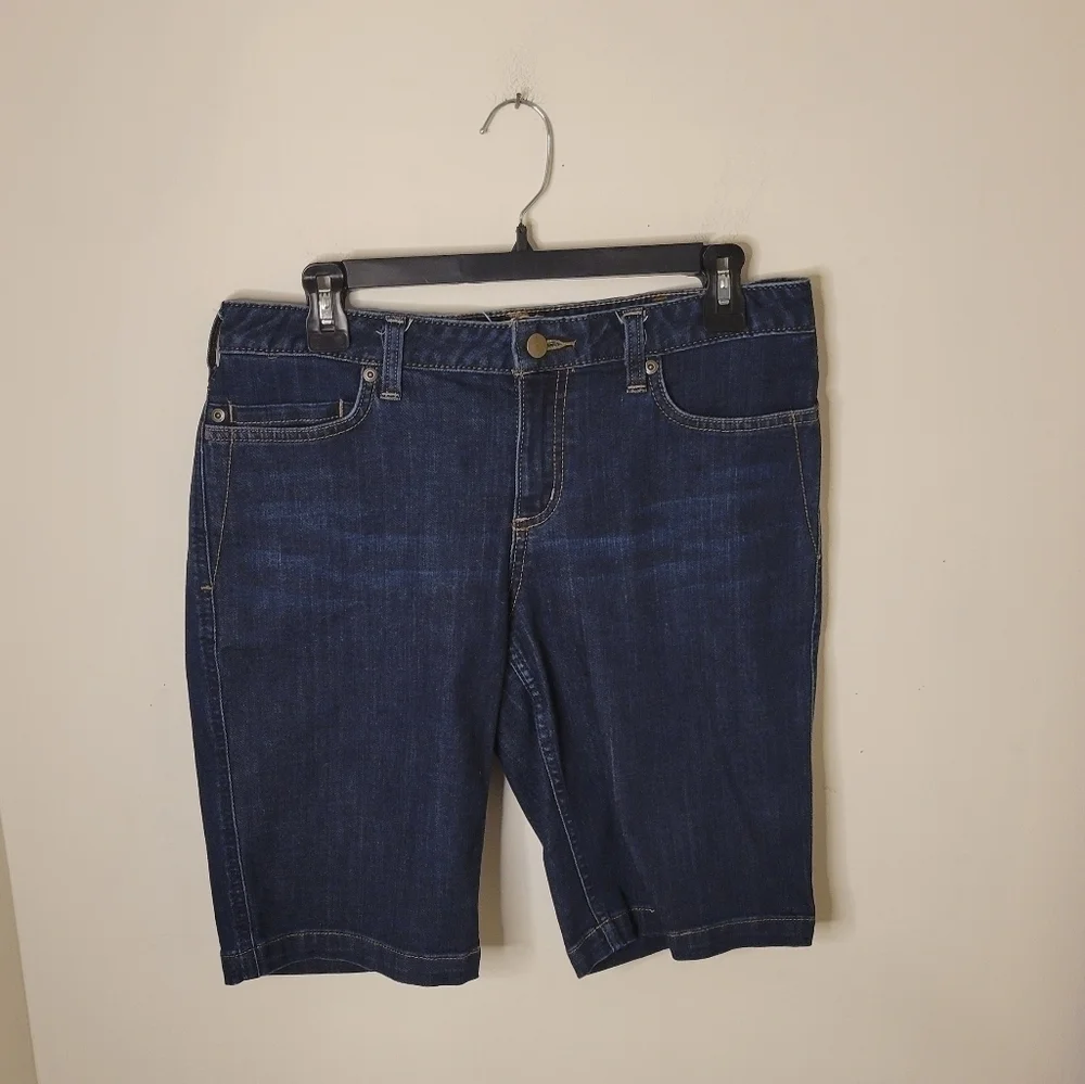 Carhartt Women's Slim Fit Skinny Jean Shorts - Size (10) - Excellent Condition